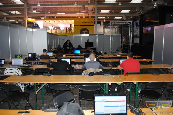 �����-����